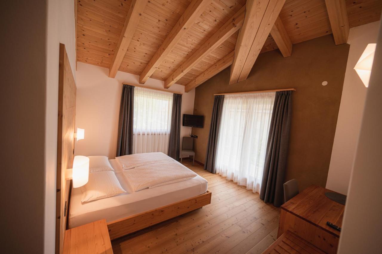 Garni Tuttotondo Hotell Levico Terme Rum bild