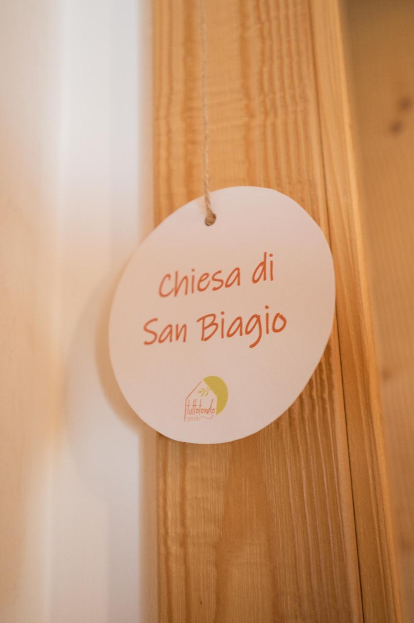 Garni Tuttotondo Hotell Levico Terme Rum bild