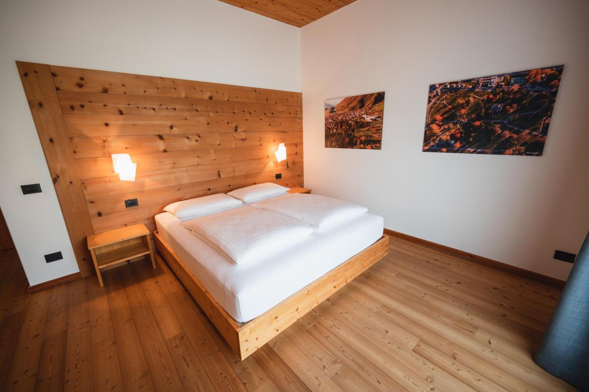 Garni Tuttotondo Hotell Levico Terme Rum bild