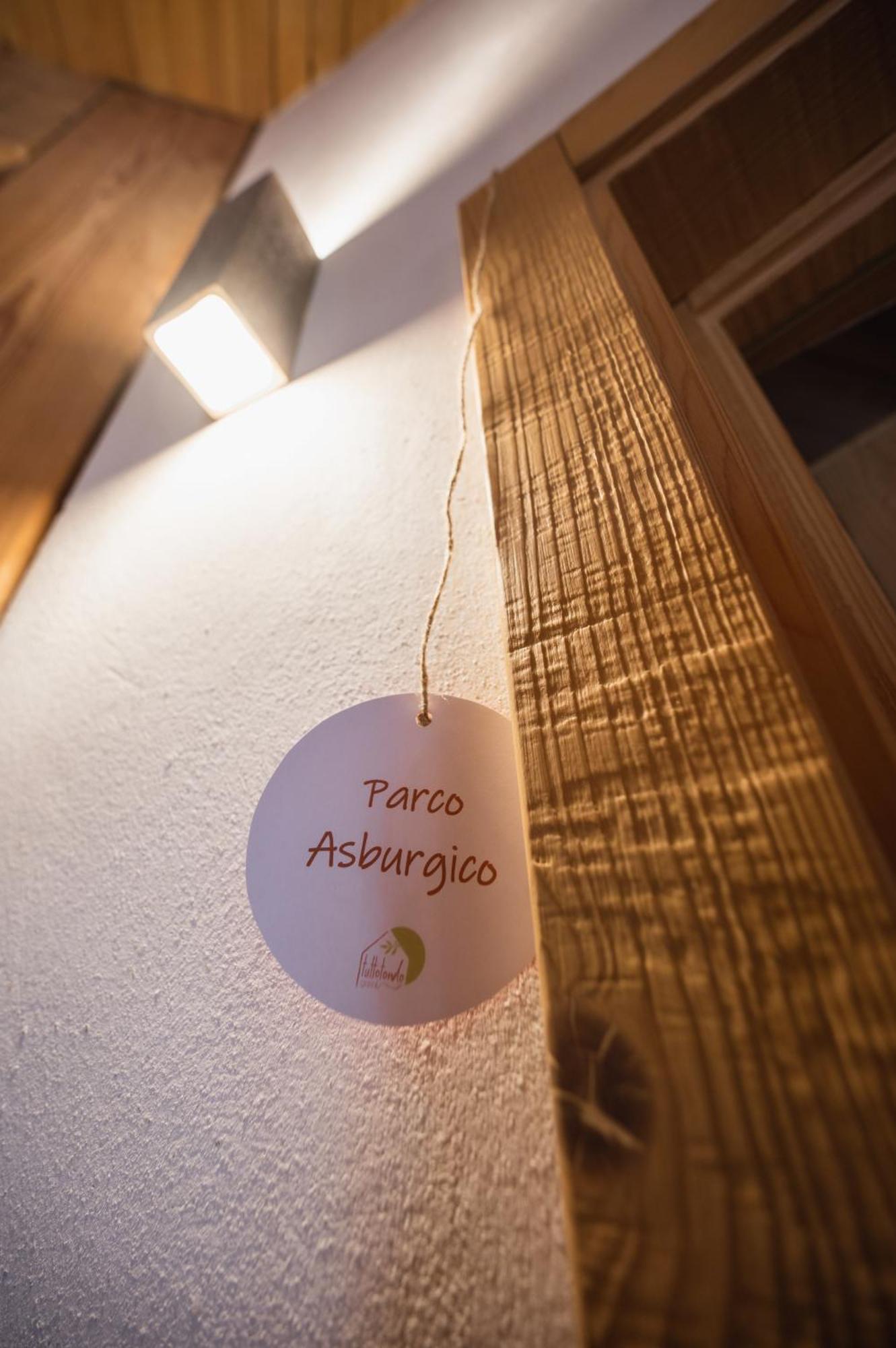 Garni Tuttotondo Hotell Levico Terme Rum bild